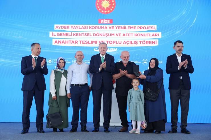 Cumhurbaşkanı Erdoğan, Rize'de Toplu Açılış Töreni"nde 33