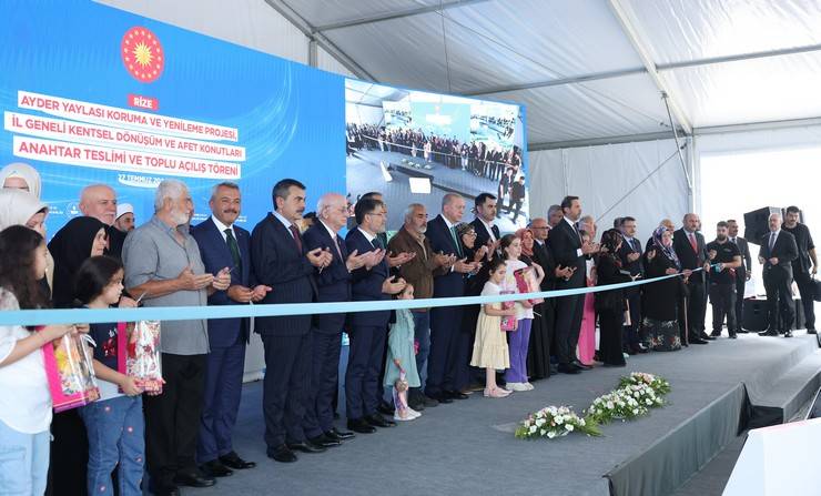 Cumhurbaşkanı Erdoğan, Rize'de Toplu Açılış Töreni"nde 35