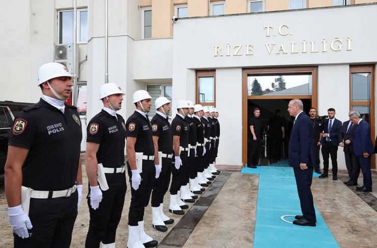 Cumhurbaşkanı Erdoğan, Rize'de Toplu Açılış Töreni"nde 43