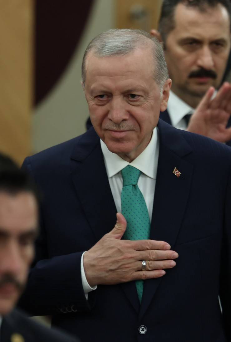 Cumhurbaşkanı Erdoğan, Rize'de Sivil Toplum Kuruluşları ve Sektör Temsilcileri Buluşması'na katıl 11