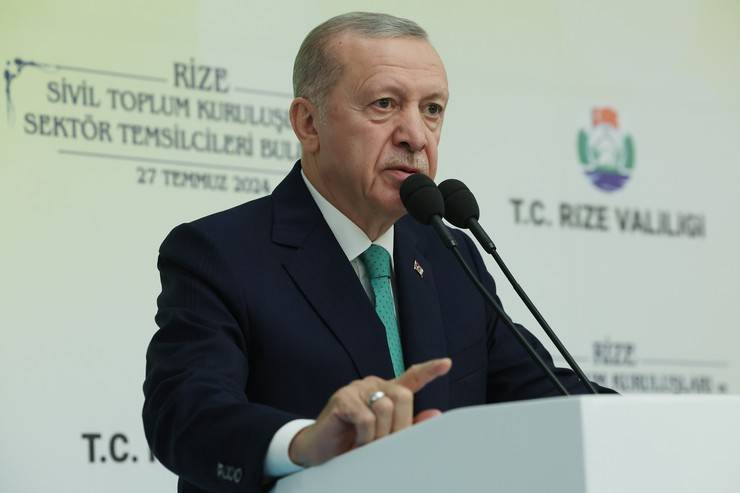 Cumhurbaşkanı Erdoğan, Rize'de Sivil Toplum Kuruluşları ve Sektör Temsilcileri Buluşması'na katıl 2