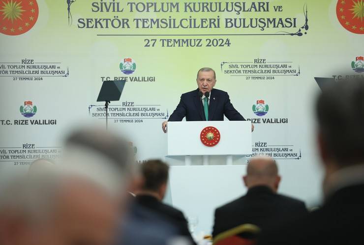 Cumhurbaşkanı Erdoğan, Rize'de Sivil Toplum Kuruluşları ve Sektör Temsilcileri Buluşması'na katıl 7