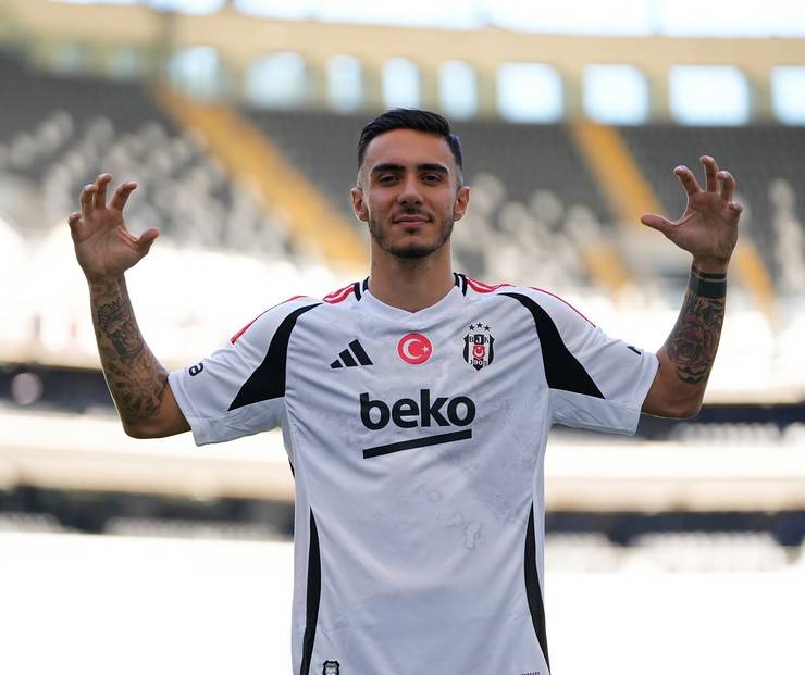 Çaykur Rizesporlu Emirhan Topçu, Beşiktaş'ta 4