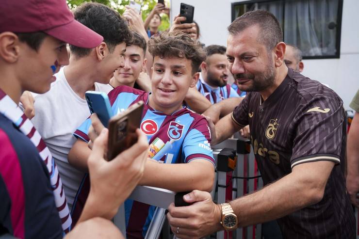 Trabzonspor, kuruluşunun 57. yılına özel kutlama gerçekleştirdi 8