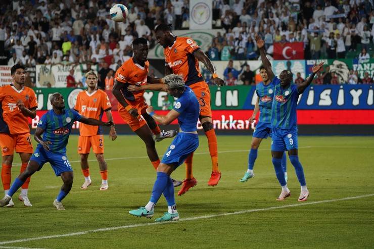 Çaykur Rizespor – Başakşehir Maçından Kareler 20