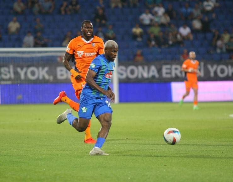 Çaykur Rizespor – Başakşehir Maçından Kareler 21