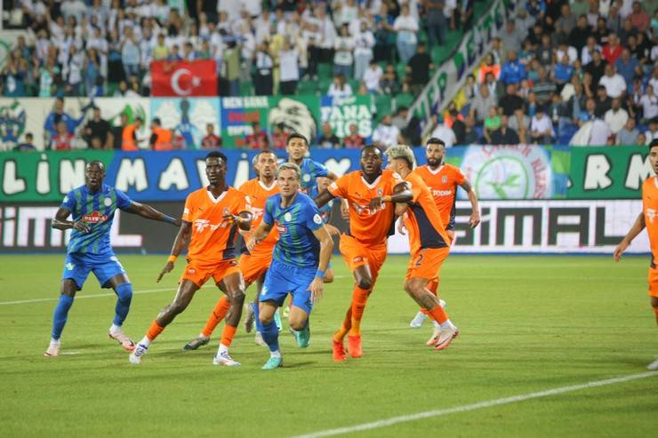 Çaykur Rizespor – Başakşehir Maçından Kareler 23