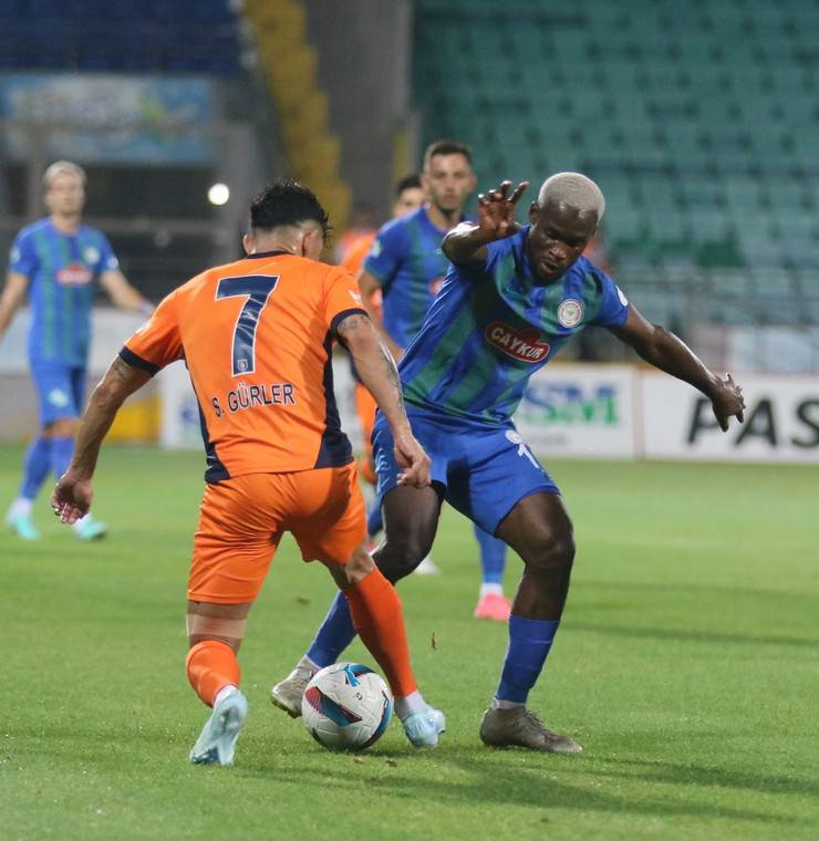 Çaykur Rizespor – Başakşehir Maçından Kareler 34