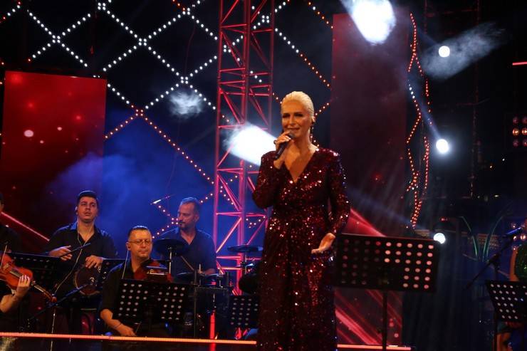 Rize'de "TRT Sanatçıları Şehir Konserleri" düzenlendi 16