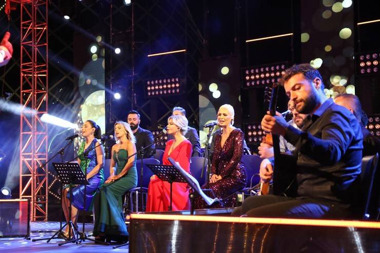 Rize'de "TRT Sanatçıları Şehir Konserleri" düzenlendi 24