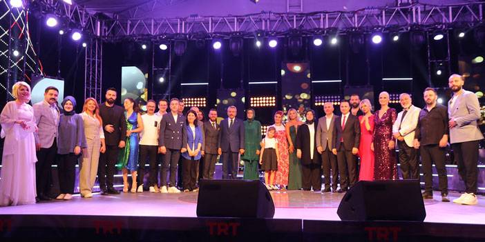 Rize'de "TRT Sanatçıları Şehir Konserleri" düzenlendi