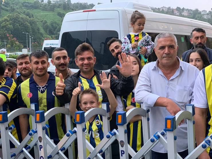 Fenerbahçe, Çaykur Rizespor karşılaşması için Rize'ye geldi 19