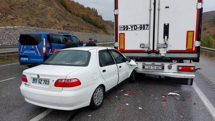 Samsun-Ankara kara yolundaki zincirleme trafik kazasında 3 kişi öldü, 6 kişi yaralandı 14