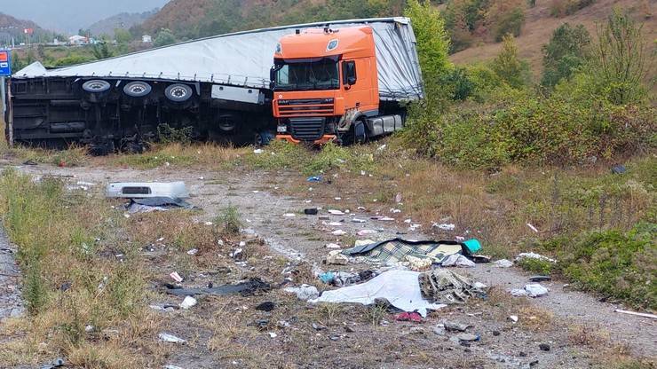 Samsun-Ankara kara yolundaki zincirleme trafik kazasında 3 kişi öldü, 6 kişi yaralandı 21