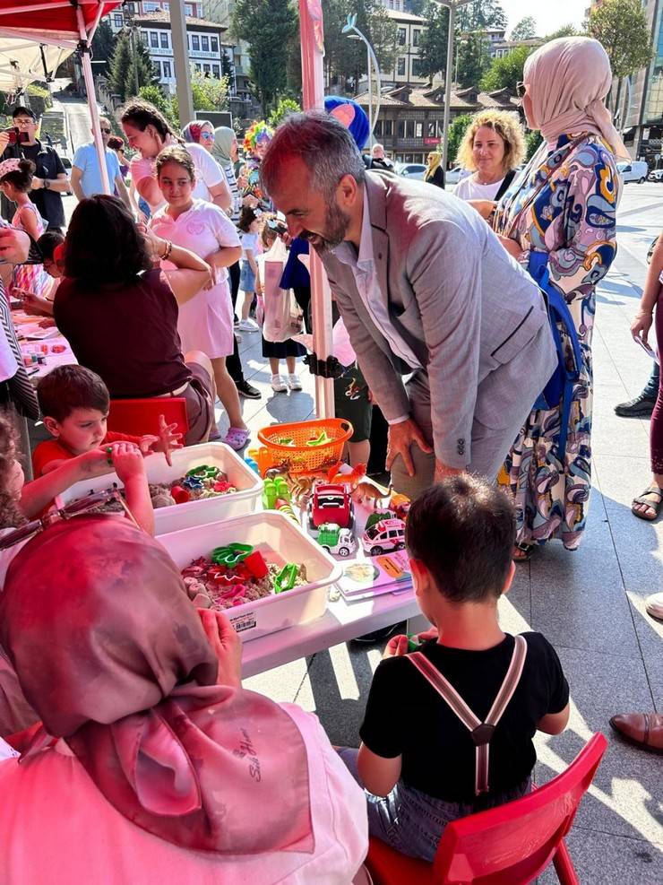 Rize'de Okul Öncesi Şenliği renkli görüntülere sahne oldu 10