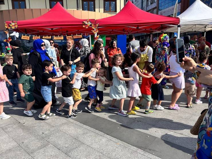 Rize'de Okul Öncesi Şenliği renkli görüntülere sahne oldu 6