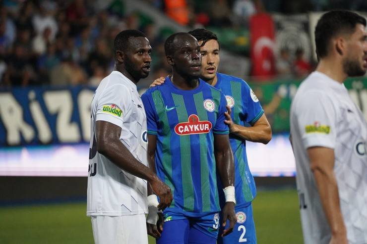 Çaykur Rizespor - Kasımpaşa maçından kareler 29