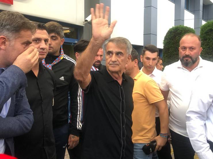 Şenol Güneş’e Trabzon’da coşkulu karşılama 4