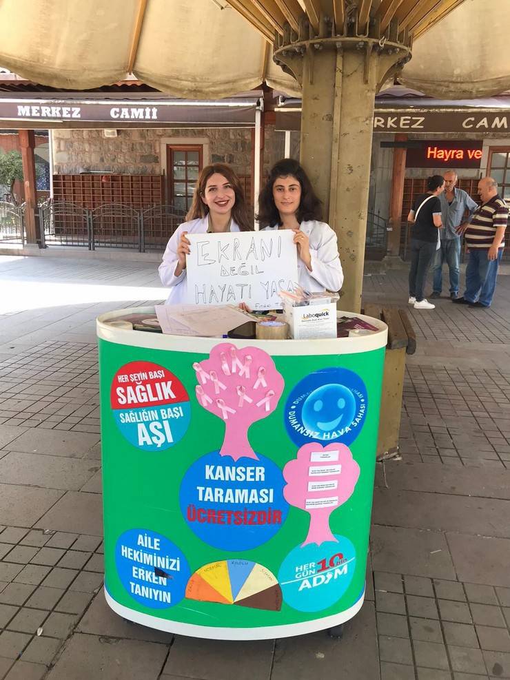 Rize İl Sağlık Müdürlüğü'nden "Ekranı Değil Hayatı Yaşa" Kampanyası 14