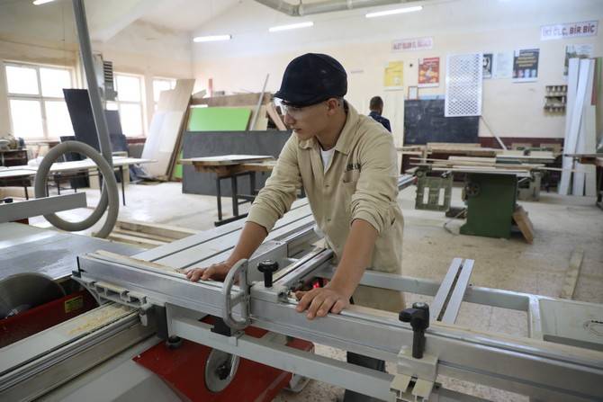 Rize'de meslek lisesi öğrencilerinden taşınabilir ev üretimi 16