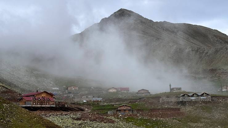 Karadeniz'in bulutların üzerindeki yerleşim yeri: Tahpur Yaylası 2