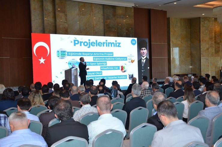 Rize'de Bir İlk: İz Bırakanlar Ödül Töreni Gerçekleştirildi 13