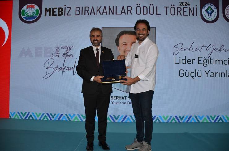 Rize'de Bir İlk: İz Bırakanlar Ödül Töreni Gerçekleştirildi 20