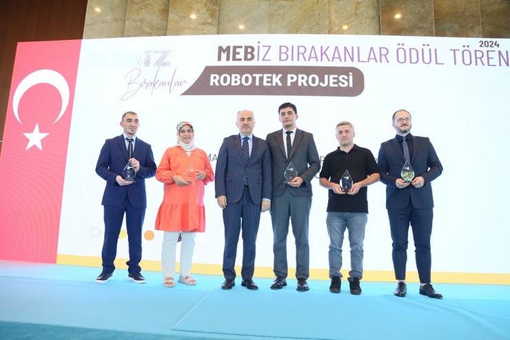 Rize'de Bir İlk: İz Bırakanlar Ödül Töreni Gerçekleştirildi 50