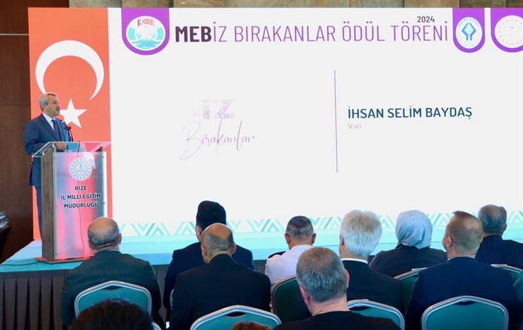 Rize'de Bir İlk: İz Bırakanlar Ödül Töreni Gerçekleştirildi 52