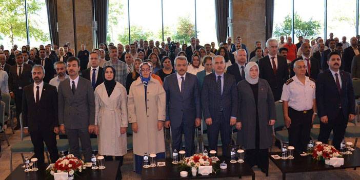 Rize'de Bir İlk: İz Bırakanlar Ödül Töreni Gerçekleştirildi