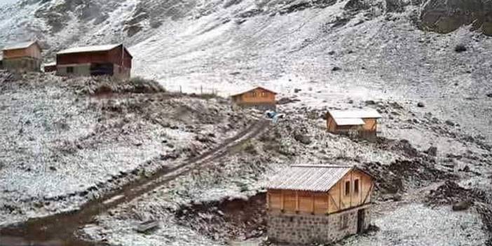 Rize'ye mevsimin ilk karı yağdı