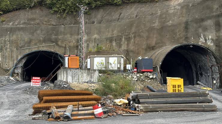 Rize ve Erzurum valileri, Ovit bağlantı yollarını inceledi 10