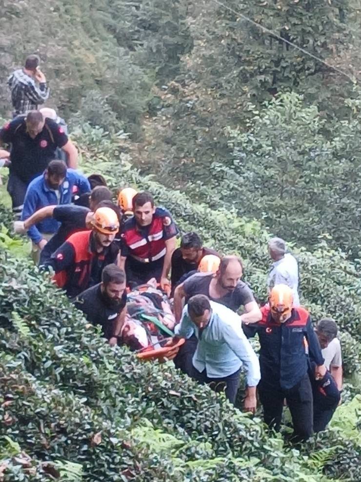 Rize’de Kıbrıs Gazisi Küçükkazdal Kazada Hayatını Kaybetti, Eşi Yaralandı 2