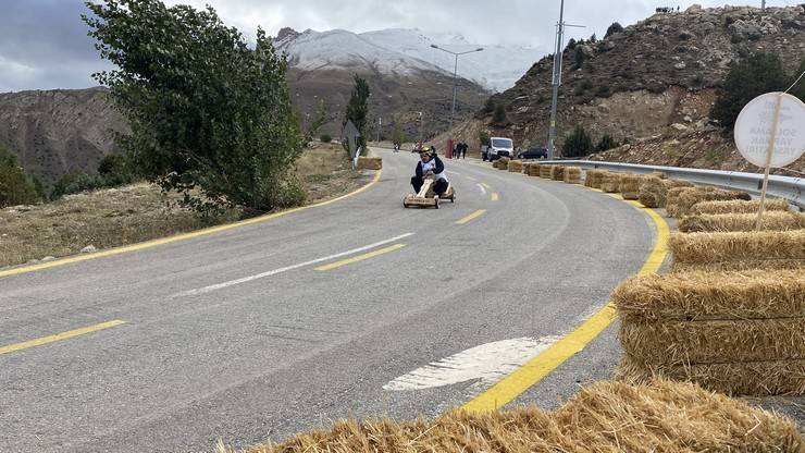 Erzincan’da Formulaz tahta araba yarışları düzenlendi 10