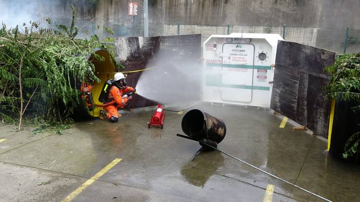 Rize'de maden sahasında yangın söndürme ve arama kurtarma tatbikatı gerçekleştirildi 16