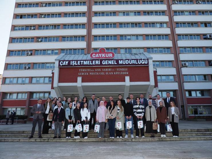 Makedonyalı Türk Gençler, Çayın Başkentinde Unutulmaz Bir Deneyim Yaşadı 1