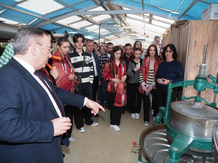 Makedonyalı Türk Gençler, Çayın Başkentinde Unutulmaz Bir Deneyim Yaşadı 8