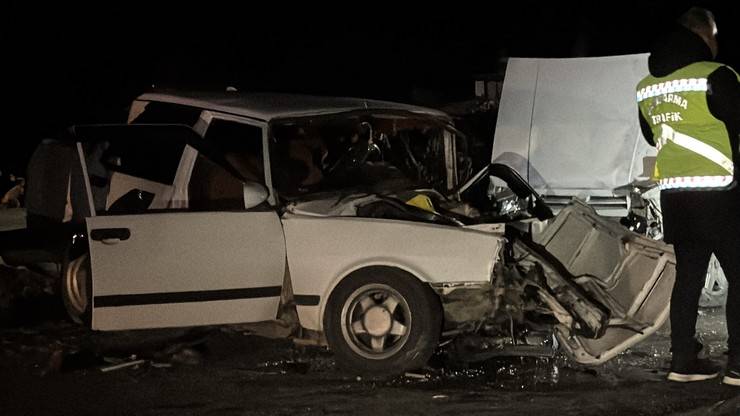 Rize'de zincirleme trafik kazası 2 ölü, 9 yaralı 13