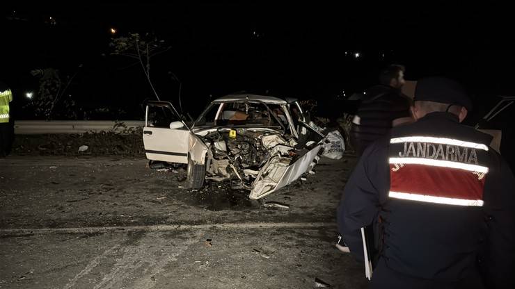 Rize'de zincirleme trafik kazası 2 ölü, 9 yaralı 15