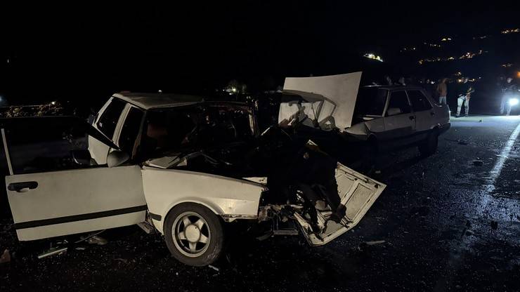 Rize'de zincirleme trafik kazası 2 ölü, 9 yaralı 21