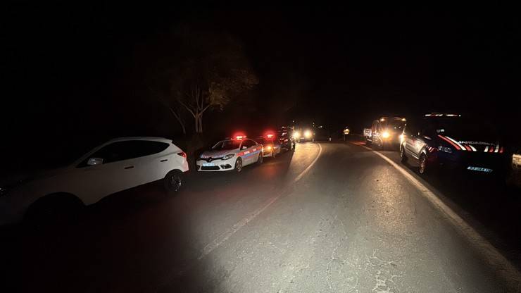 Rize'de zincirleme trafik kazası 2 ölü, 9 yaralı 9