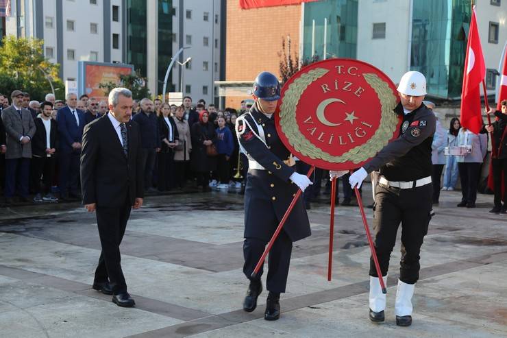 Atatürk, Rize'de törenle anıldı 3