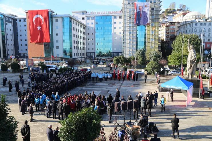 Atatürk, Rize'de törenle anıldı 4