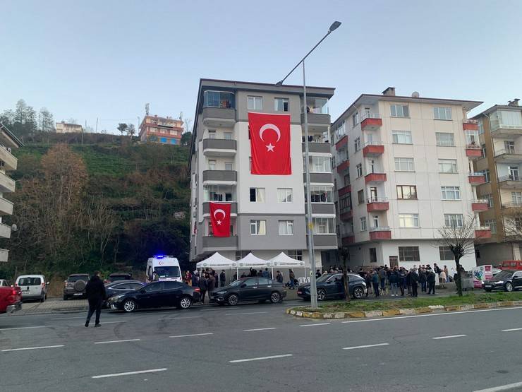 Doğum gününden bir gün sonra şehit olan Rizeli şehidin ailesine acı haber verildi 10