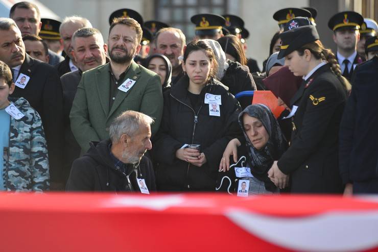 Şehit Teğmen Ceyhun Kalyoncu için Rize-Artvin Havalimanı’nda tören düzenlendi 16