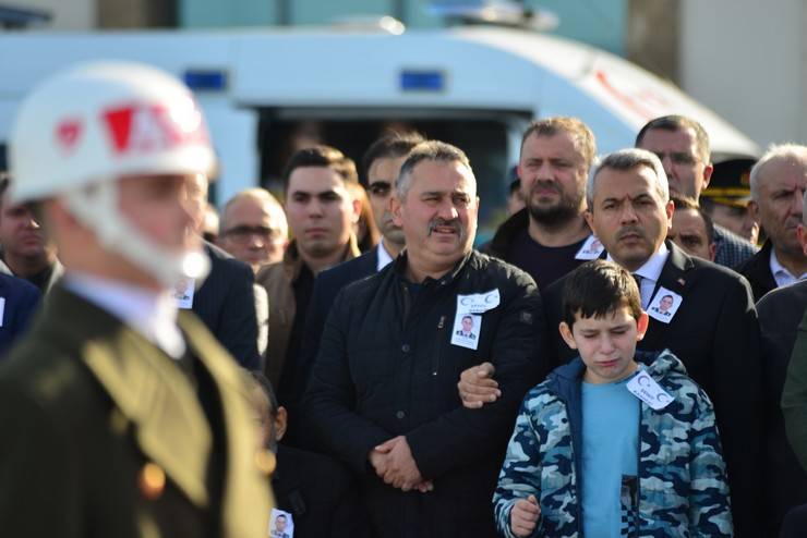 Şehit Teğmen Ceyhun Kalyoncu için Rize-Artvin Havalimanı’nda tören düzenlendi 17