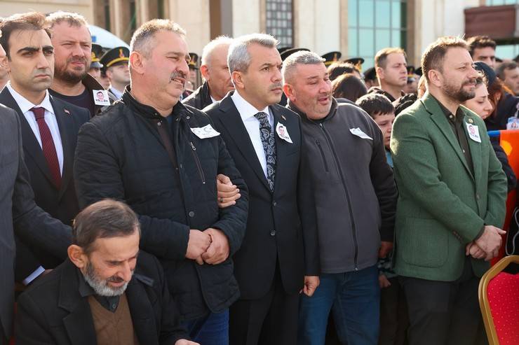 Şehit Teğmen Ceyhun Kalyoncu için Rize-Artvin Havalimanı’nda tören düzenlendi 5