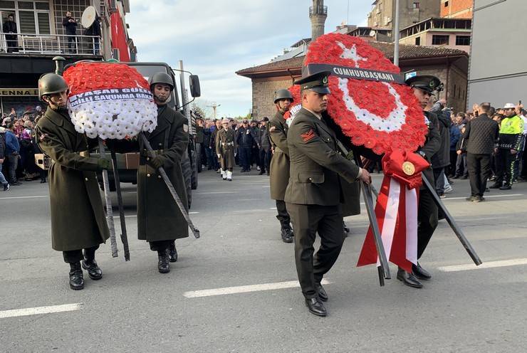 Şehit Teğmen Ceyhun Kalyoncu Rize'de son yolculuğuna uğurlandı 20