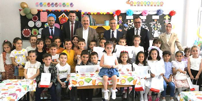 Rize'de 60 bin öğrenci karne heyecanı yaşadı