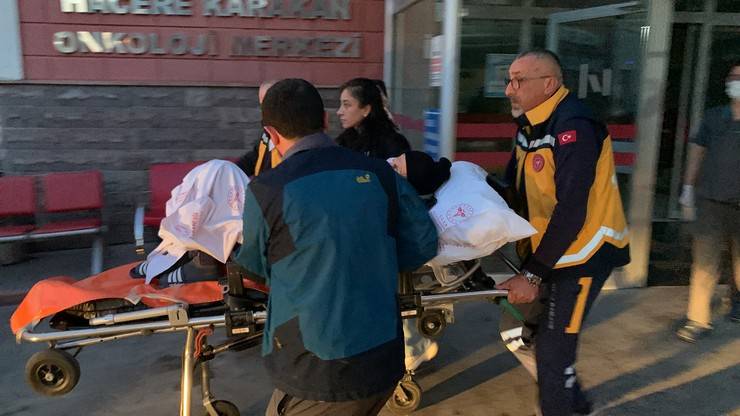 Rize'de hastane yangını; 18 hasta tahliye edildi 7